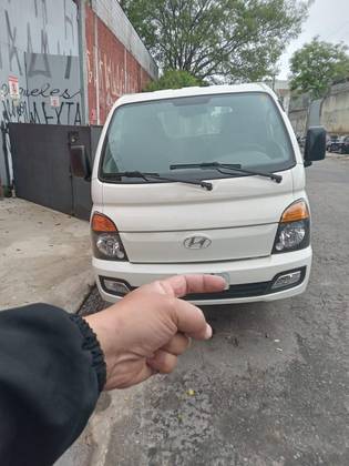 HYUNDAI HR 2.5 LONGO COM CAÇAMBA 4X2 16V 130CV TURBO INTERCOOLER DIESEL 2P MANUAL